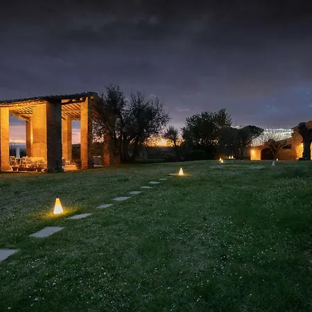Ca' Bianca Tuscany Relais Sienne