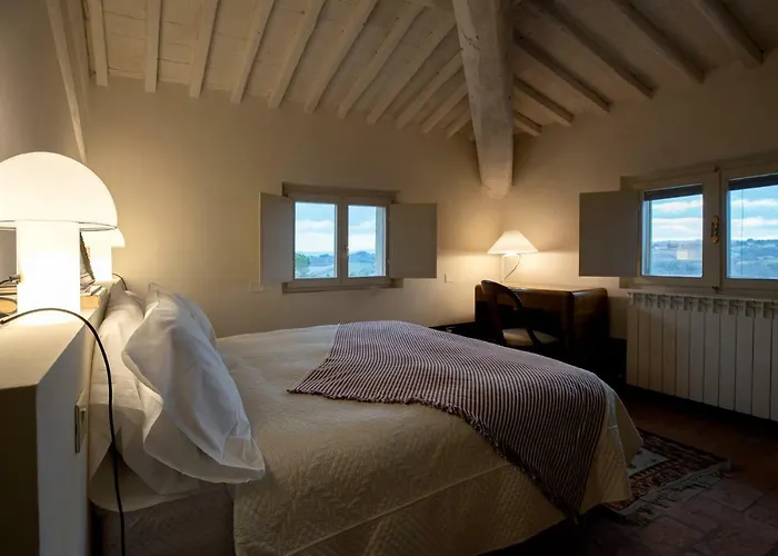 Ca' Bianca Tuscany Relais * Siena